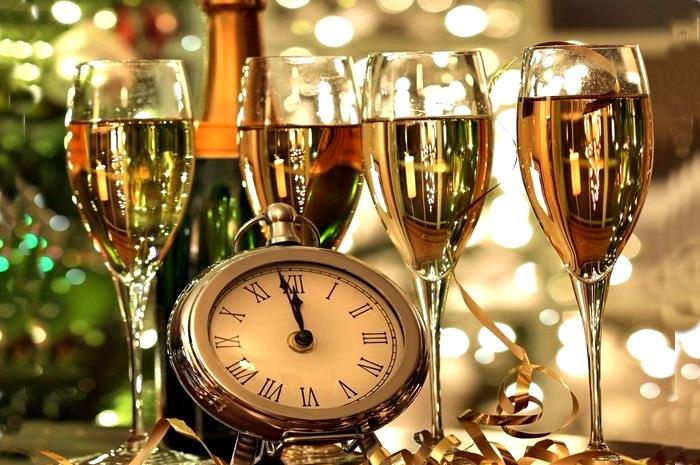 4 Party Perfect New Year’s Eve Drinks